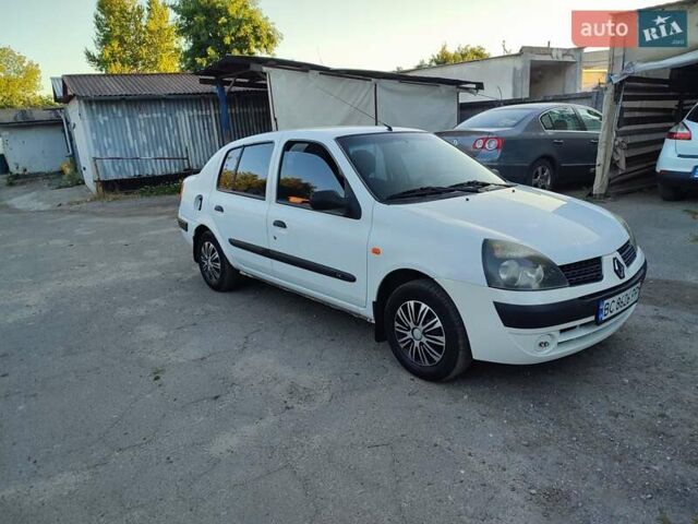 Белый Рено Clio Symbol, объемом двигателя 1.4 л и пробегом 190 тыс. км за 2100 $, фото 2 на Automoto.ua
