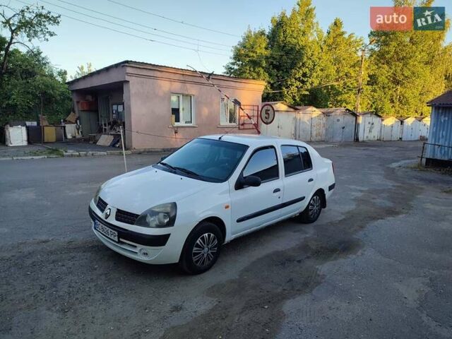 Белый Рено Clio Symbol, объемом двигателя 1.4 л и пробегом 190 тыс. км за 2100 $, фото 8 на Automoto.ua