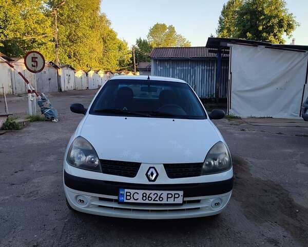 Белый Рено Clio Symbol, объемом двигателя 1.4 л и пробегом 190 тыс. км за 2100 $, фото 1 на Automoto.ua