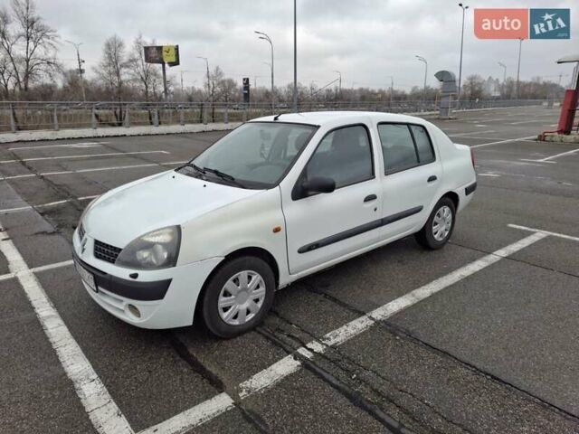 Белый Рено Clio Symbol, объемом двигателя 1.39 л и пробегом 250 тыс. км за 3100 $, фото 2 на Automoto.ua