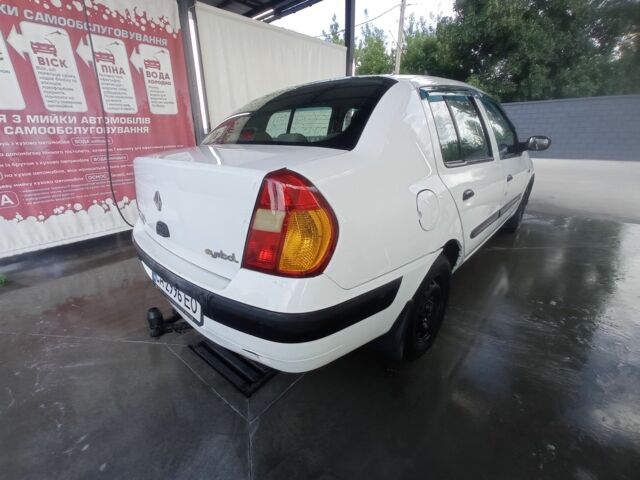 Білий Рено Clio Symbol, об'ємом двигуна 1.4 л та пробігом 400 тис. км за 2650 $, фото 5 на Automoto.ua