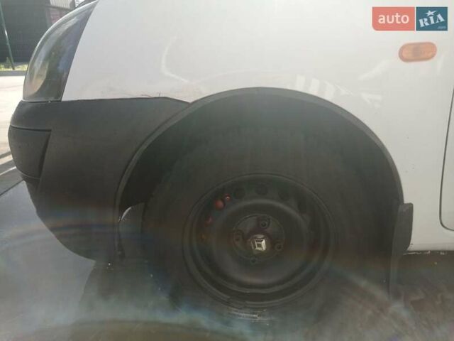 Рено Clio Symbol 2003 в Черкассах на Automoto.ua Белый Рено Clio Symbol, объемом двигателя 1.4 л и пробегом 417 тыс. км за 2650 $, фото 2 на Automoto.ua