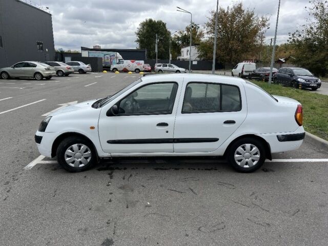 Белый Рено Clio Symbol, объемом двигателя 1.4 л и пробегом 209 тыс. км за 2650 $, фото 2 на Automoto.ua