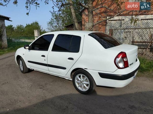 Белый Рено Clio Symbol, объемом двигателя 1.4 л и пробегом 285 тыс. км за 2900 $, фото 3 на Automoto.ua