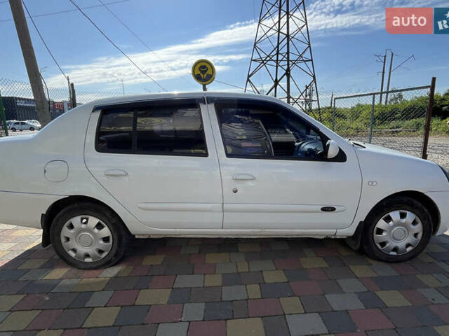 Белый Рено Clio Symbol, объемом двигателя 1.39 л и пробегом 291 тыс. км за 3999 $, фото 7 на Automoto.ua