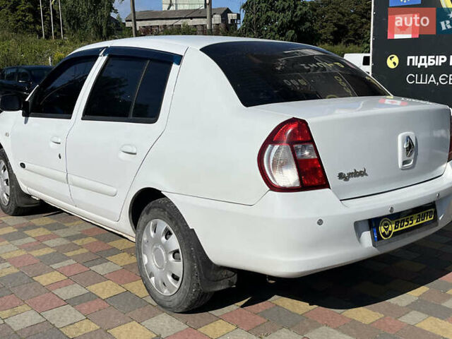 Белый Рено Clio Symbol, объемом двигателя 1.39 л и пробегом 291 тыс. км за 3999 $, фото 4 на Automoto.ua