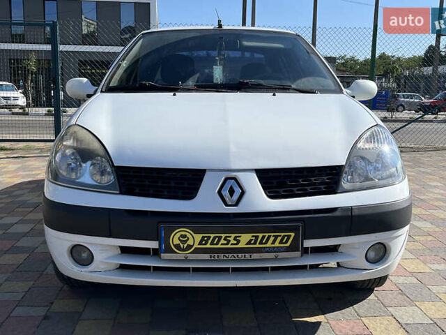 Белый Рено Clio Symbol, объемом двигателя 1.39 л и пробегом 291 тыс. км за 3999 $, фото 1 на Automoto.ua