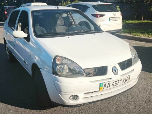 Белый Рено Clio Symbol, объемом двигателя 1.4 л и пробегом 254 тыс. км за 2999 $, фото 2 на Automoto.ua