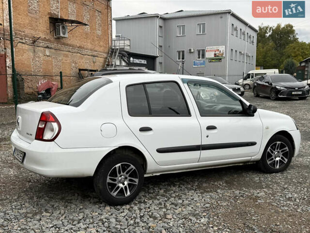 Белый Рено Clio Symbol, объемом двигателя 1.39 л и пробегом 251 тыс. км за 3100 $, фото 6 на Automoto.ua