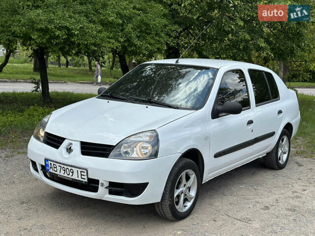 Белый Рено Clio Symbol, объемом двигателя 1.4 л и пробегом 230 тыс. км за 2800 $, фото 6 на Automoto.ua