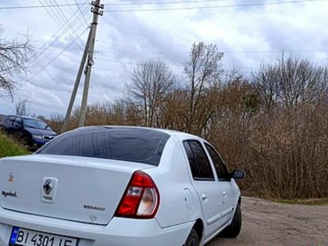 Белый Рено Clio Symbol, объемом двигателя 1.4 л и пробегом 350 тыс. км за 3200 $, фото 3 на Automoto.ua