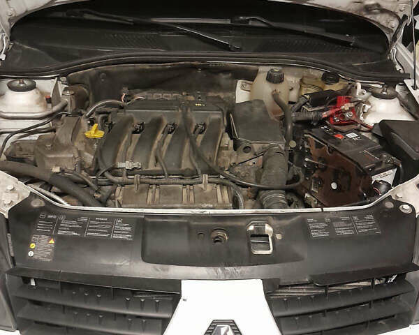 Білий Рено Clio Symbol, об'ємом двигуна 1.39 л та пробігом 170 тис. км за 4300 $, фото 1 на Automoto.ua