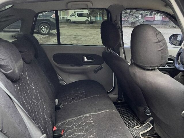 Белый Рено Clio Symbol, объемом двигателя 1.4 л и пробегом 244 тыс. км за 4400 $, фото 5 на Automoto.ua