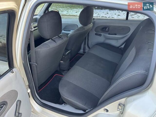 Бежевий Рено Clio Symbol, об'ємом двигуна 1.4 л та пробігом 151 тис. км за 3900 $, фото 14 на Automoto.ua