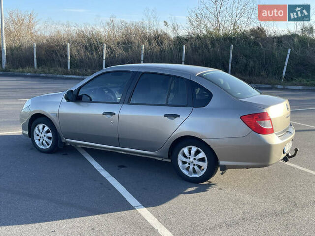 Бежевый Рено Clio Symbol, объемом двигателя 1.39 л и пробегом 186 тыс. км за 3300 $, фото 3 на Automoto.ua