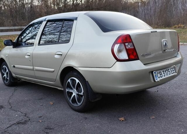 Бежевый Рено Clio Symbol, объемом двигателя 1.4 л и пробегом 154 тыс. км за 2750 $, фото 7 на Automoto.ua