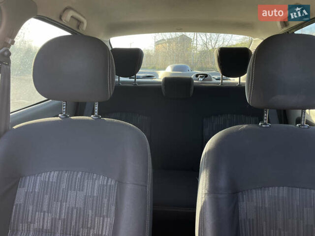 Бежевий Рено Clio Symbol, об'ємом двигуна 1.39 л та пробігом 186 тис. км за 4000 $, фото 13 на Automoto.ua