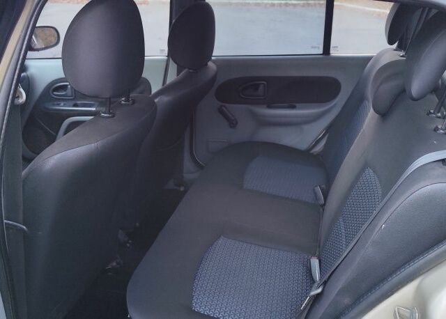 Бежевый Рено Clio Symbol, объемом двигателя 1.4 л и пробегом 154 тыс. км за 2750 $, фото 16 на Automoto.ua