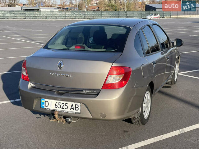 Бежевый Рено Clio Symbol, объемом двигателя 1.39 л и пробегом 186 тыс. км за 3850 $, фото 4 на Automoto.ua