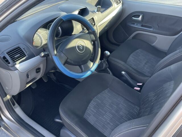 Бежевый Рено Clio Symbol, объемом двигателя 1.4 л и пробегом 186 тыс. км за 4000 $, фото 8 на Automoto.ua