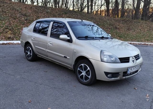 Бежевый Рено Clio Symbol, объемом двигателя 1.4 л и пробегом 154 тыс. км за 2750 $, фото 13 на Automoto.ua