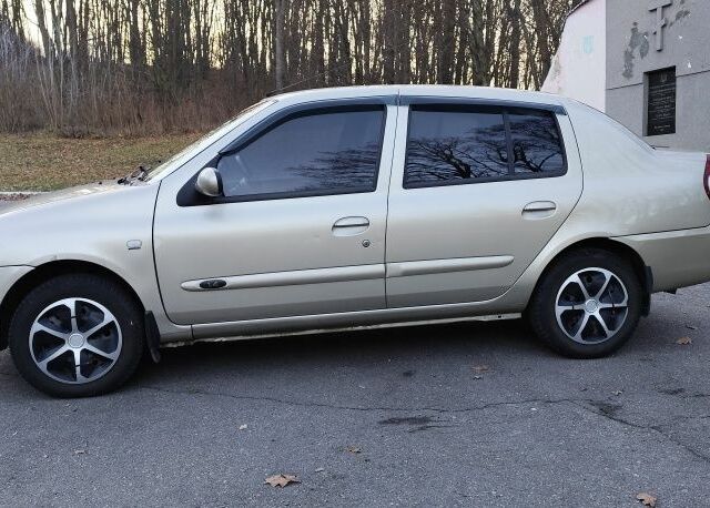 Бежевый Рено Clio Symbol, объемом двигателя 1.4 л и пробегом 154 тыс. км за 2750 $, фото 4 на Automoto.ua