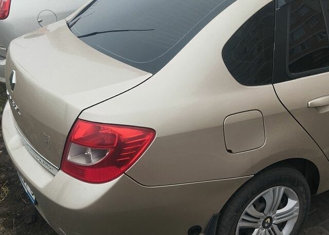 Бежевий Рено Clio Symbol, об'ємом двигуна 1.4 л та пробігом 180 тис. км за 3900 $, фото 6 на Automoto.ua
