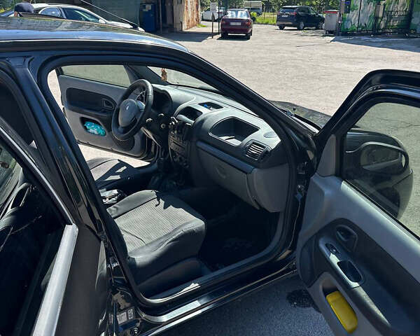Чорний Рено Clio Symbol, об'ємом двигуна 1.4 л та пробігом 330 тис. км за 3600 $, фото 11 на Automoto.ua