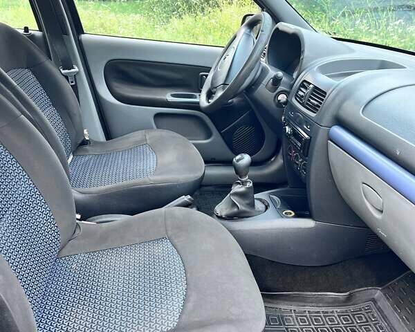 Чорний Рено Clio Symbol, об'ємом двигуна 1.4 л та пробігом 153 тис. км за 3200 $, фото 6 на Automoto.ua