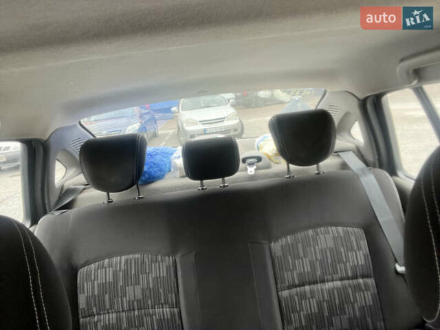 Черный Рено Clio Symbol, объемом двигателя 1.39 л и пробегом 179 тыс. км за 3700 $, фото 5 на Automoto.ua