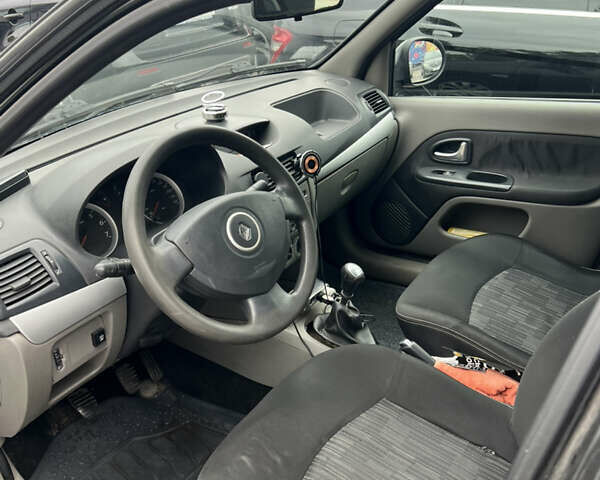 Черный Рено Clio Symbol, объемом двигателя 1.39 л и пробегом 179 тыс. км за 3700 $, фото 8 на Automoto.ua