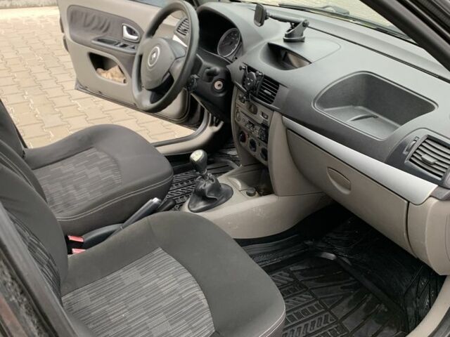 Черный Рено Clio Symbol, объемом двигателя 1.4 л и пробегом 274 тыс. км за 3500 $, фото 14 на Automoto.ua