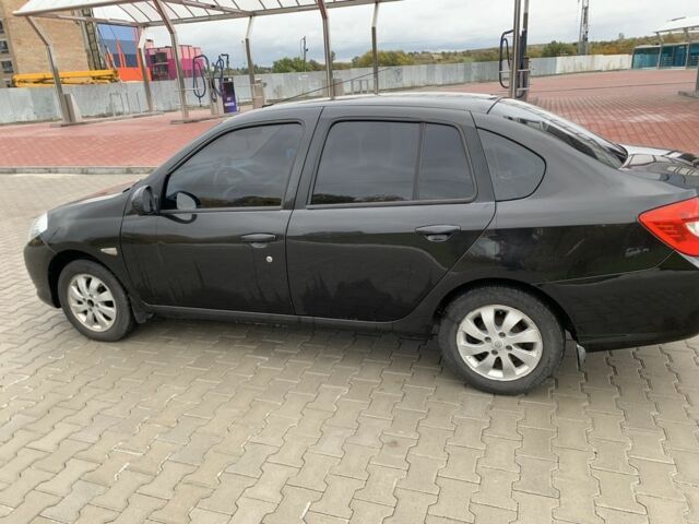 Черный Рено Clio Symbol, объемом двигателя 1.4 л и пробегом 274 тыс. км за 3500 $, фото 2 на Automoto.ua
