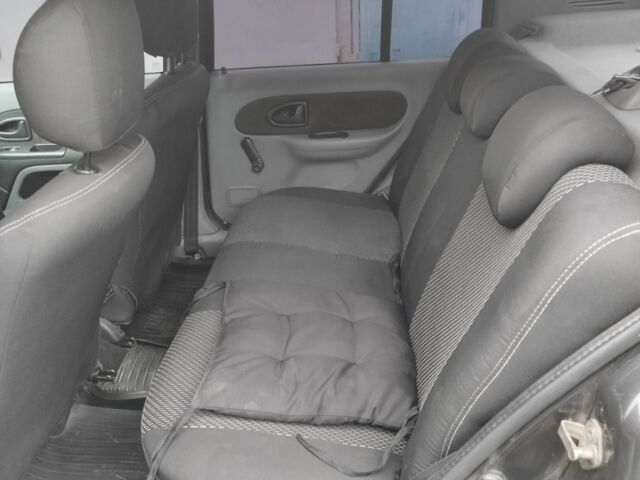 Черный Рено Clio Symbol, объемом двигателя 1.4 л и пробегом 157 тыс. км за 3000 $, фото 9 на Automoto.ua