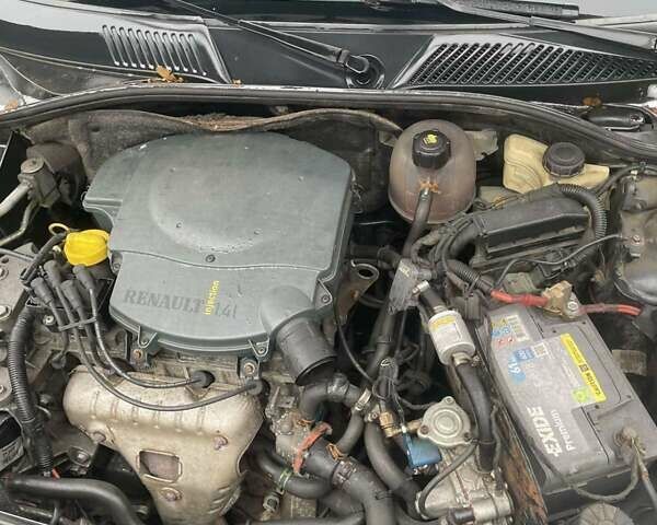 Черный Рено Clio Symbol, объемом двигателя 1.4 л и пробегом 187 тыс. км за 2700 $, фото 10 на Automoto.ua
