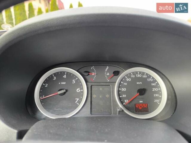 Рено Clio Symbol 2011 в Львове на Automoto.ua Черный Рено Clio Symbol, объемом двигателя 1.4 л и пробегом 122 тыс. км за 4800 $, фото 14 на Automoto.ua