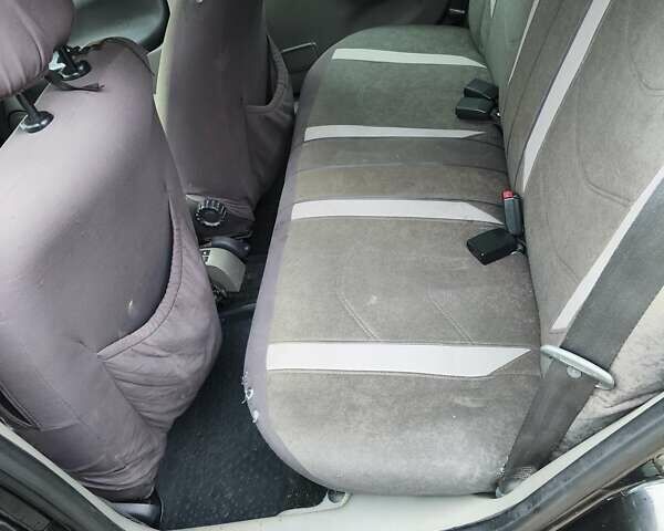 Рено Clio Symbol 2011 в Львове на Automoto.ua Черный Рено Clio Symbol, объемом двигателя 1.4 л и пробегом 122 тыс. км за 4800 $, фото 13 на Automoto.ua