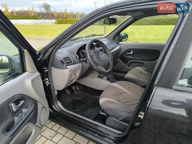 Рено Clio Symbol 2011 в Львове на Automoto.ua Черный Рено Clio Symbol, объемом двигателя 1.4 л и пробегом 122 тыс. км за 4800 $, фото 7 на Automoto.ua