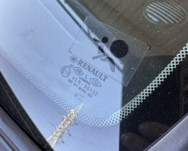 Красный Рено Clio Symbol, объемом двигателя 1.4 л и пробегом 421 тыс. км за 2777 $, фото 20 на Automoto.ua