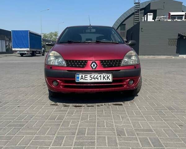 Червоний Рено Clio Symbol, об'ємом двигуна 1.4 л та пробігом 243 тис. км за 2800 $, фото 1 на Automoto.ua