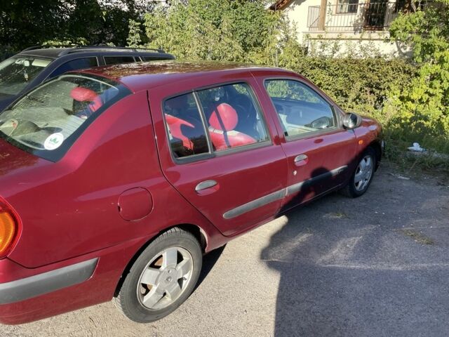 Красный Рено Clio Symbol, объемом двигателя 1.39 л и пробегом 281 тыс. км за 2600 $, фото 10 на Automoto.ua