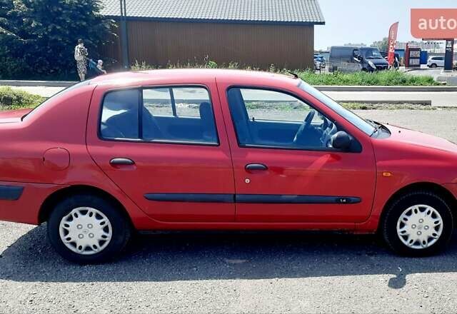Красный Рено Clio Symbol, объемом двигателя 1.4 л и пробегом 138 тыс. км за 3600 $, фото 2 на Automoto.ua