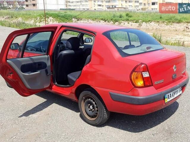 Красный Рено Clio Symbol, объемом двигателя 1.4 л и пробегом 138 тыс. км за 3600 $, фото 9 на Automoto.ua