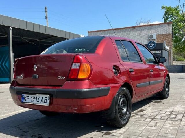Красный Рено Clio Symbol, объемом двигателя 1.4 л и пробегом 212 тыс. км за 2100 $, фото 2 на Automoto.ua