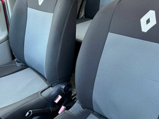 Червоний Рено Clio Symbol, об'ємом двигуна 1.4 л та пробігом 170 тис. км за 3650 $, фото 4 на Automoto.ua