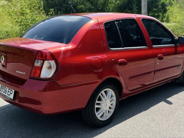 Красный Рено Clio Symbol, объемом двигателя 1.4 л и пробегом 140 тыс. км за 3850 $, фото 3 на Automoto.ua