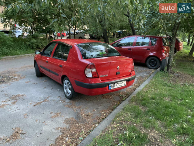 Красный Рено Clio Symbol, объемом двигателя 1.39 л и пробегом 302 тыс. км за 2800 $, фото 1 на Automoto.ua