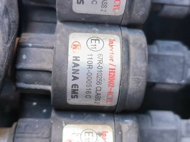 Червоний Рено Clio Symbol, об'ємом двигуна 1.4 л та пробігом 203 тис. км за 3800 $, фото 9 на Automoto.ua