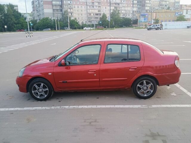 Красный Рено Clio Symbol, объемом двигателя 1.4 л и пробегом 388 тыс. км за 3350 $, фото 3 на Automoto.ua