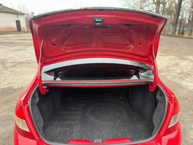 Красный Рено Clio Symbol, объемом двигателя 0 л и пробегом 180 тыс. км за 3650 $, фото 13 на Automoto.ua